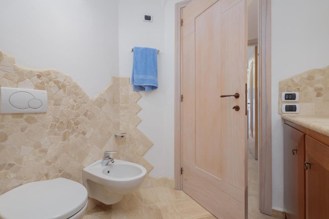 Villetta Azzurro - Sherdenia Luxury Apartments มาริเนลลา ภายนอก รูปภาพ